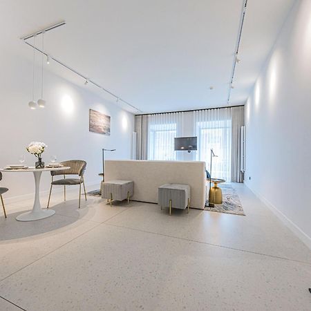 غدانسك Rent Like Home - Apartament Deo Plaza - Old Town المظهر الخارجي الصورة